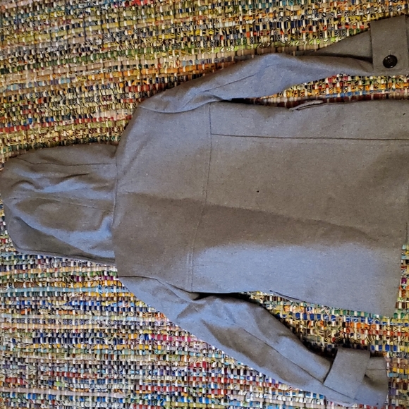 Barely used Hooded Light gray, Zip-up Merino Wool J. Crew jacket, Size 00 - Picture 4 of 4